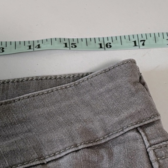 NYDJ - SIZE 12 - THE CROPPED MARILYN STRAIGHT - SOFT GRAY - EXC CONDITION - B5 - Picture 4 of 10